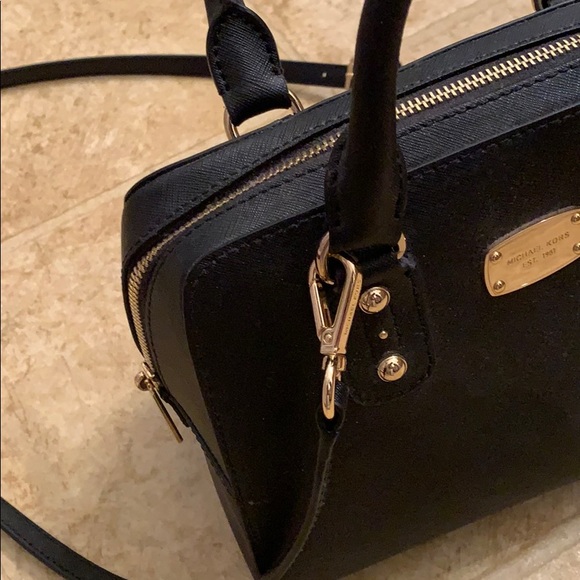 Michael Kors Black Satchel Crossbody Bag 🖤 - Picture 2 of 4
